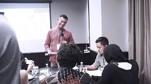 Pelatihan Peningkatan Kualitas Interaksi Terhadap Pelanggan