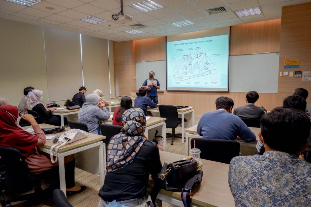 Pelatihan Troubleshooting and Maintenance of HPLC